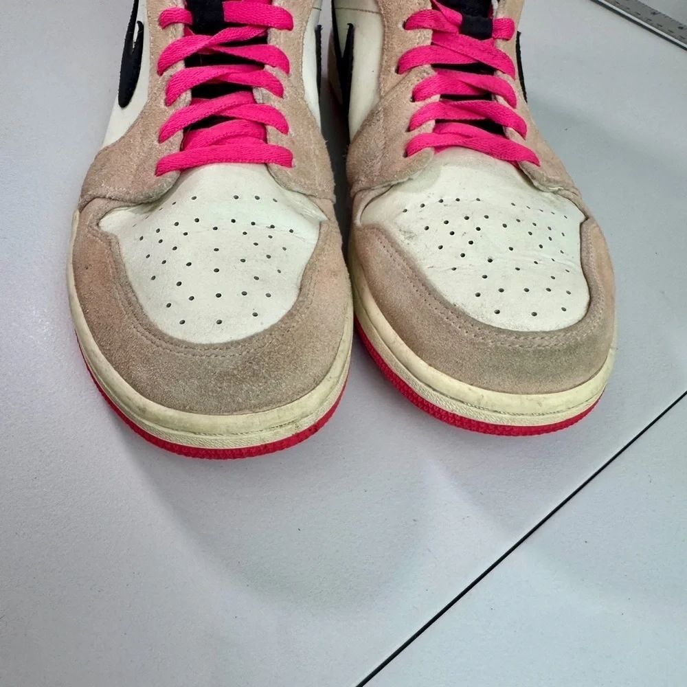 Air Jordan 1 Mid SE Crimson Tint Men’s Size 12 Pink Laces 852542-801